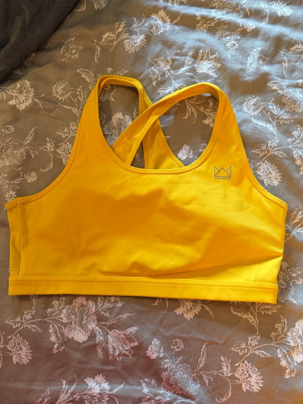High-Impact Yellow Sports Bra with Cross-Back Straps - Royal Change